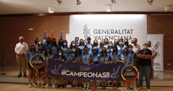 Les seleccions femenines visiten el Ajuntament de València i la GVA